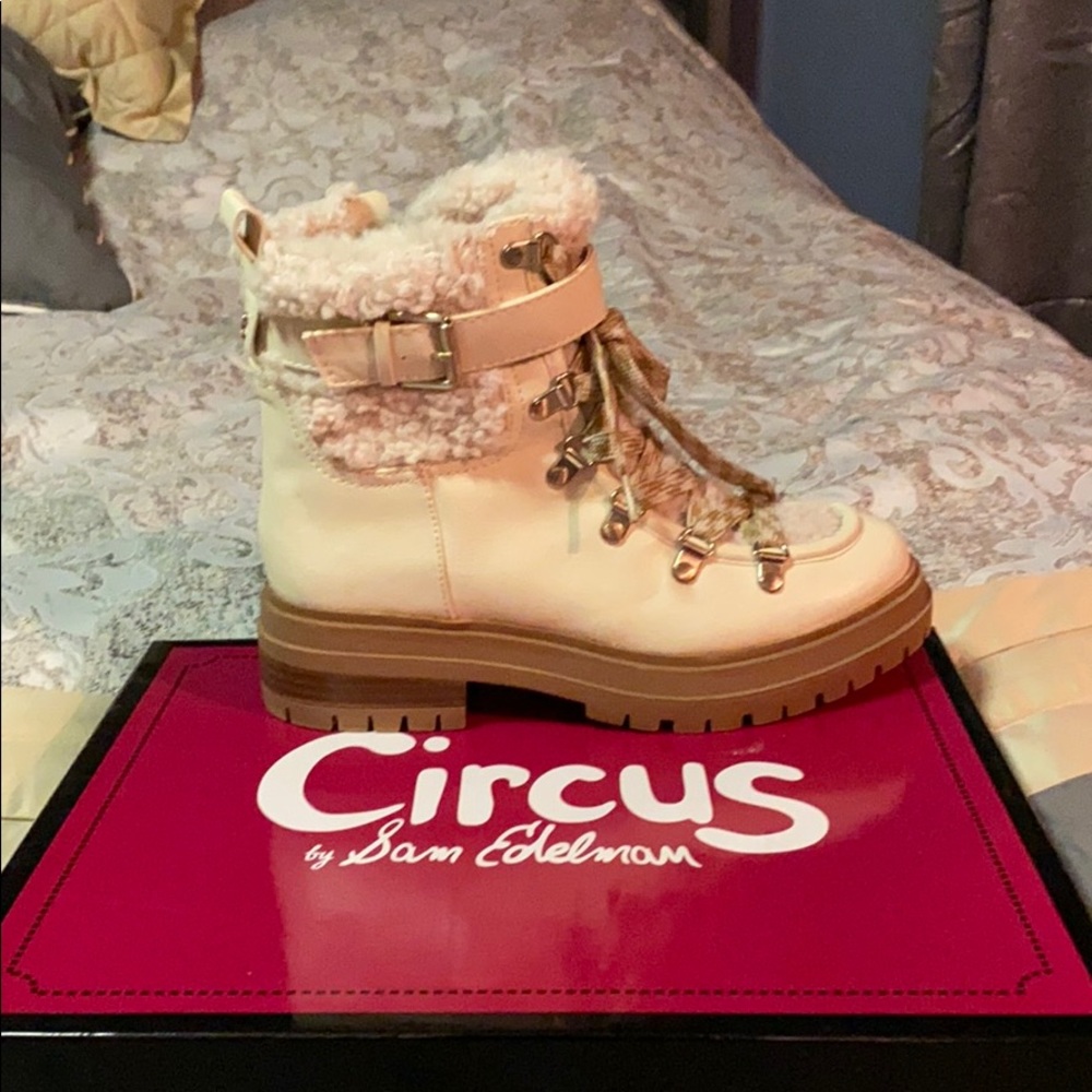 Brand new in box , never worn Circus boots